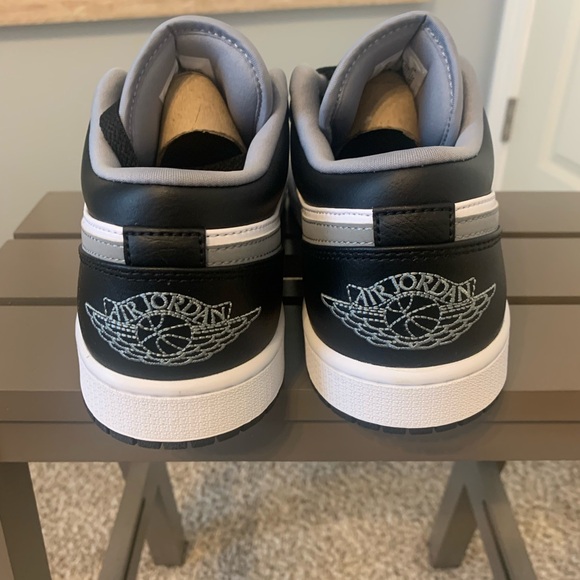 Air Jordan 1 Low - Picture 5 of 7